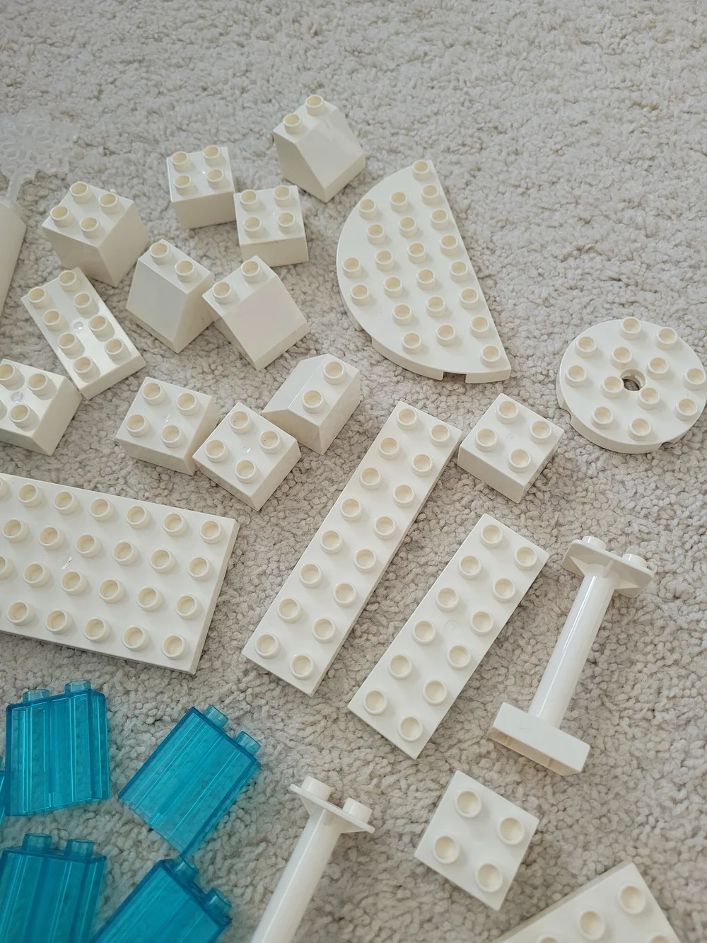 Lego Duplo Frozen Ice Castle Set. Elsa, Anna, Olaf. Retired set
